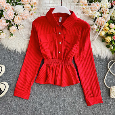 Μοντέρνο γυναικείο πουκάμισο με κλασικό γιακά και τσέπη