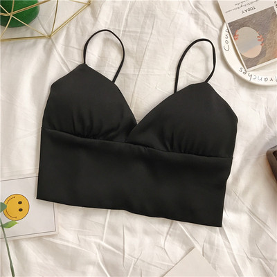 Κοντό γυναικείο αμάνικο μπλουζάκιμε λαιμόκοψη και λεπτές τιράντες