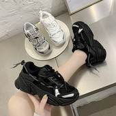 Γυναικεία αθλητικά παπούτσια με πλέγμα και κορδόνια