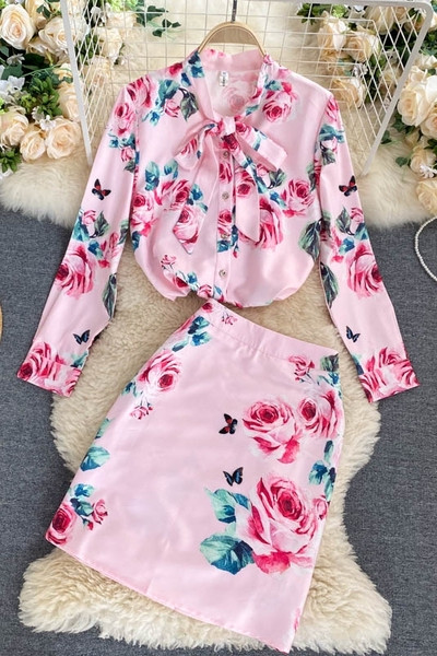 Moodne naiste lilleprindiga särgi ja seeliku komplekt