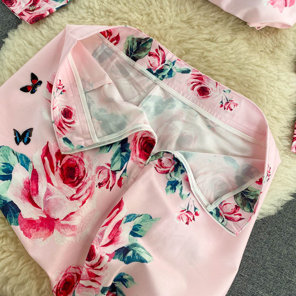 Moodne naiste lilleprindiga särgi ja seeliku komplekt