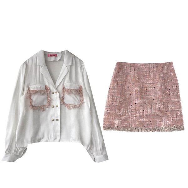 Stiilne naiste komplekt, mis sisaldab pikkade varrukatega särki ja seelikut