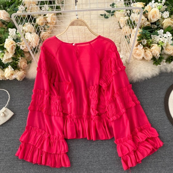 Γυναικείο πουκάμισο με οβάλ λαιμόκοψη και μακριά φαρδιά μανίκια