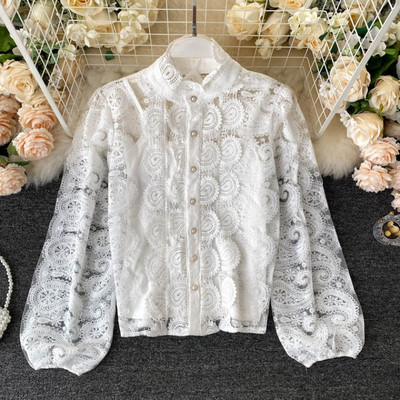 Γυναικείο casual δαντέλα πουκάμισο με ψηλό γιακά σε λευκό και μαύρο χρώμα