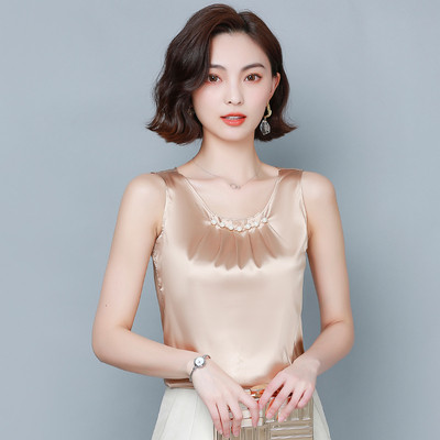 Új modell női felső gyöngyökkel és széles pántokkal