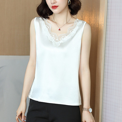 Μοντέρνα γυναικεία μπλούζα με δαντέλα και φαρδιά τιραντάκια