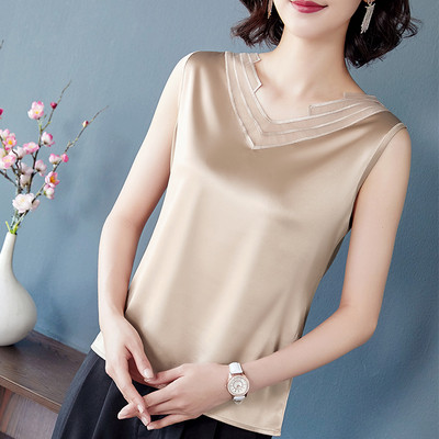 Γυναικεία  αμάνικι μπλούζα σατέν με λαιμόκοψη