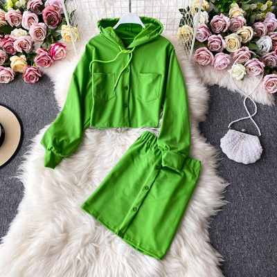 Aktuális női szoknya és ing szett