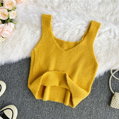 Mūsdienīgs sieviešu tops ar platām lencēm, vienkāršs modelis