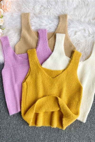 Mūsdienīgs sieviešu tops ar platām lencēm, vienkāršs modelis