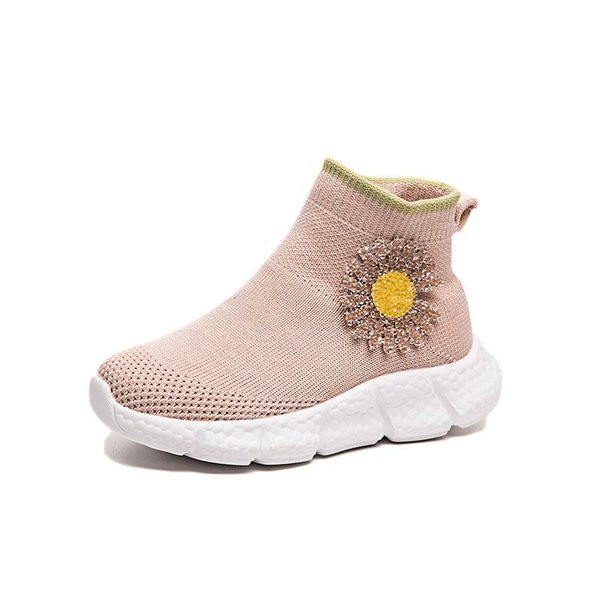 Patogūs vaikiški sportbačiai mergaitėms grubiu padu ir siuvinėjimais