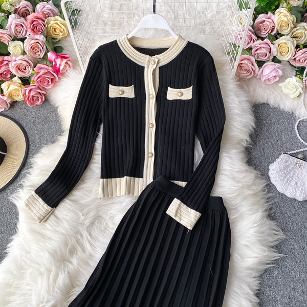 Set modern de fustă și vestă plisată pentru femei