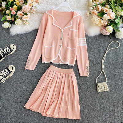 Set modern de dama de fusta scurta si vesta