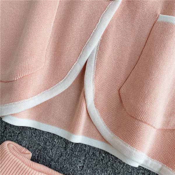 Set modern de dama de fusta scurta si vesta