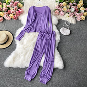 Naiste vabaaja komplekt pikkadest pükstest ja pluusist