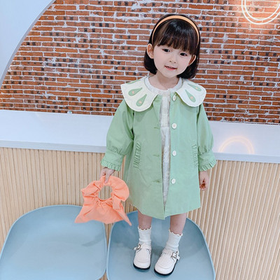 Μοντέρνο παιδικό παλτό με κουμπιά και κεντήματα