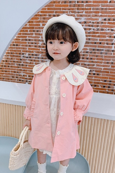 Μοντέρνο παιδικό παλτό με κουμπιά και κεντήματα