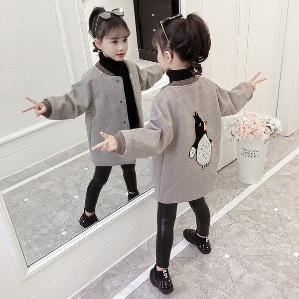 Φθινοπωρινό παιδικό παλτό για κορίτσια με οβάλ γιακά και κεντήματα