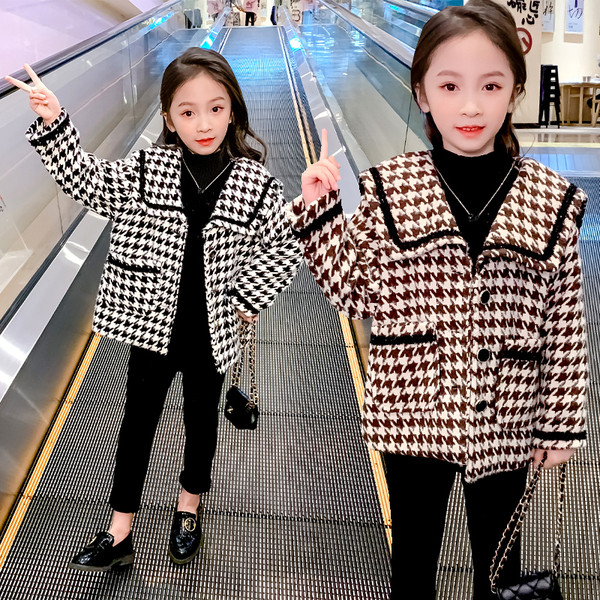 Κομψό παιδικό παλτό για κορίτσια με τσέπες