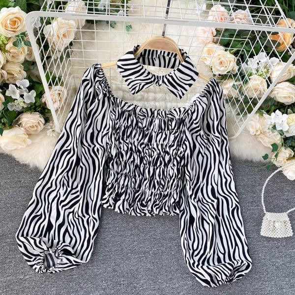 Ρετρό στυλ γυναικείο πουκάμισο με άνιμαλ πριντ