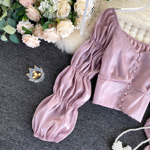 Moodne naiste satiinist nööpidega särk