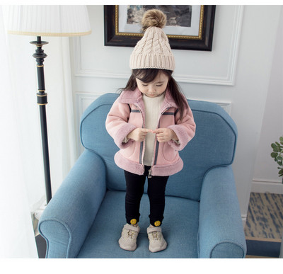 Παιδικό μπουφάν για κορίτσια με χρωματιστό τύπωμα