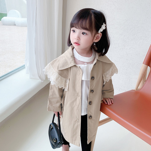 Φθινοπωρινό παιδικό μπουφάν για κορίτσια με κλασικό κολάρο και δαντέλα