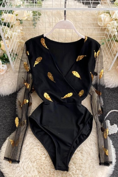 Moteriškas kasdienis bodis su tiulio rankovėmis ir blizgaus efekto juodos spalvos