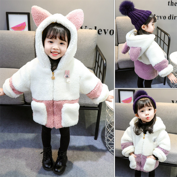 Gyerek kabát hímzéssel és 3D elemekkel lányoknak