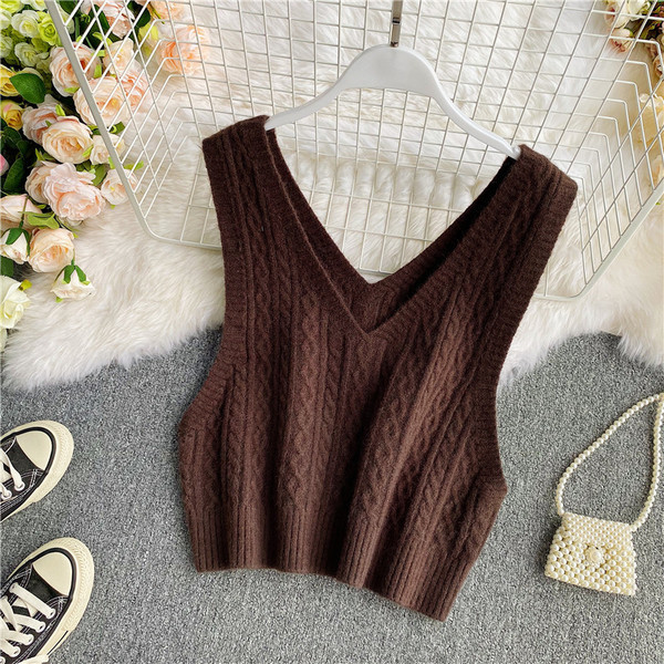 Női lezser felső spitz nyakkivágással, széles modellel