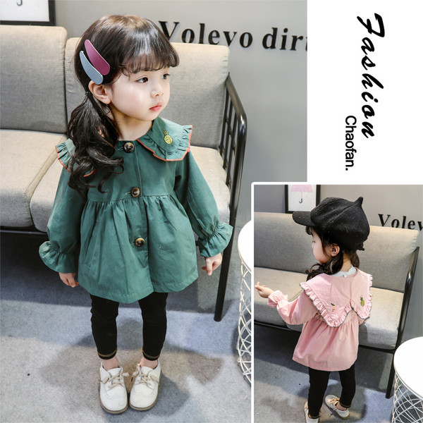 Μοντέρνο παιδικό παλτό με κουμπιά και κεντήματα για κορίτσια