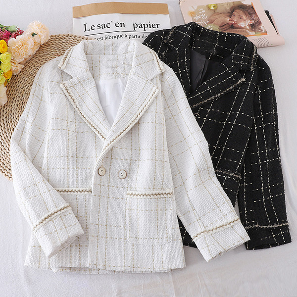 Naiste moodne pikkade varrukate ja taskutega valge ja must jakk