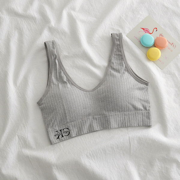 Bustiera de zi cu zi de dama model simplu cu inscriptie