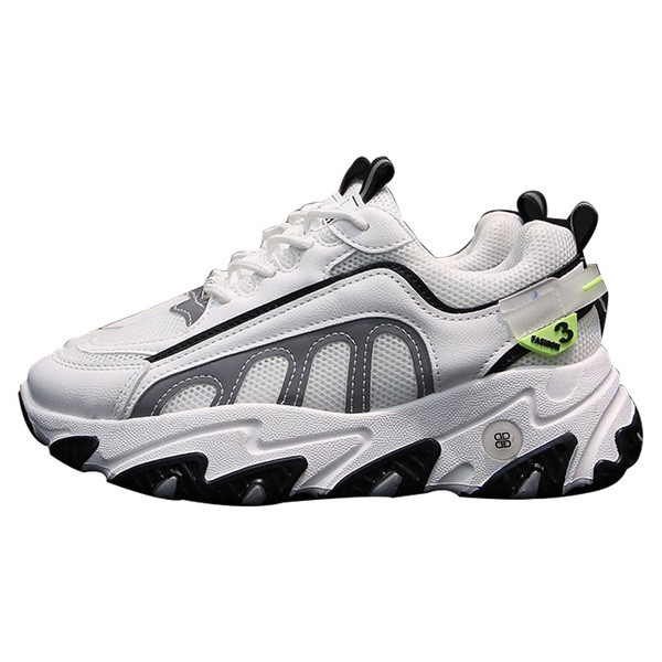 Casual γυναικεία αθλητικά παπούτσια με κορδόνια και επίπεδη σόλα σε λευκό χρώμα