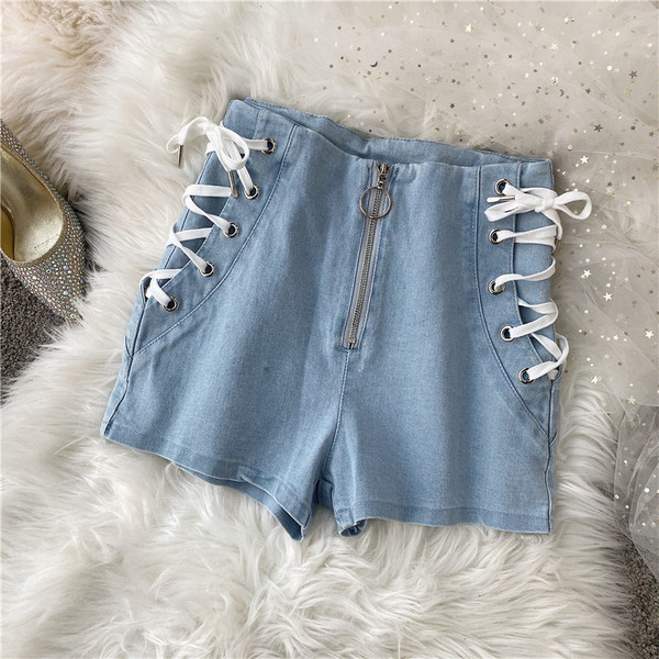 Γυναικεία μοντέρνα σορτς τζιν με κορδόνια και φερμουάρ