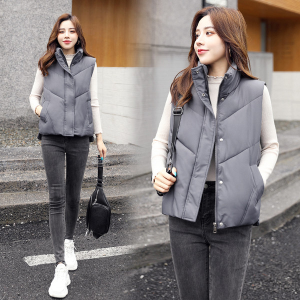 Γυναικείο γιλέκο casual με ψηλό γιακά και τσέπες