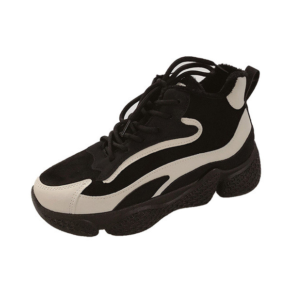 Γυναικεία αθλητικά  παπούτσια με ζεστή επένδυση με επίπεδη σόλα σε μαύρο χρώμα