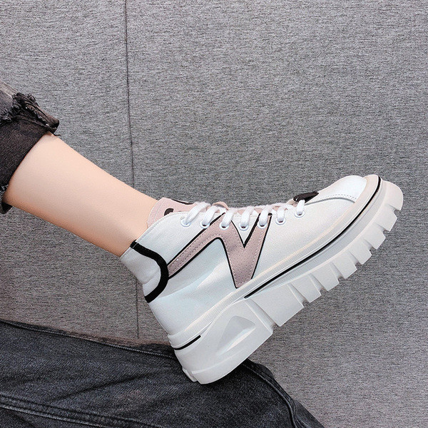 Γυναικεία casual αθλητικά παπούτσια με επίπεδη σόλα και χρωματιστό μοτίβο