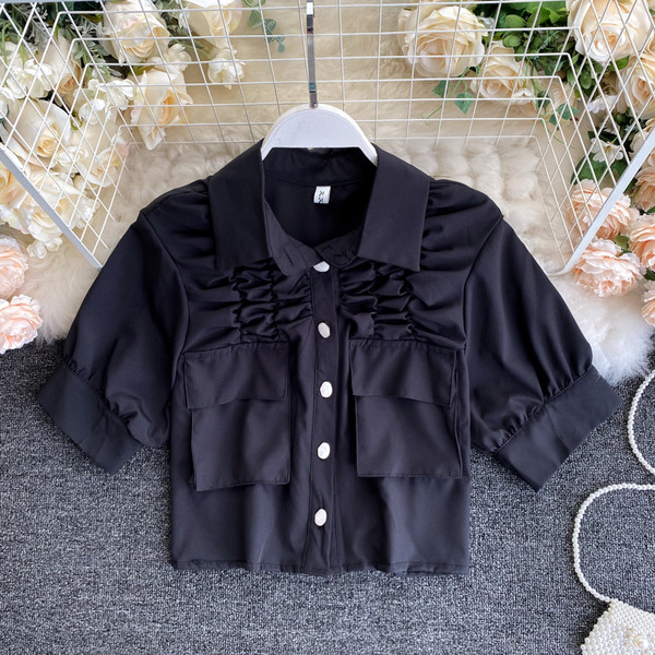 Naiste taskute ja klassikalise kraega särk