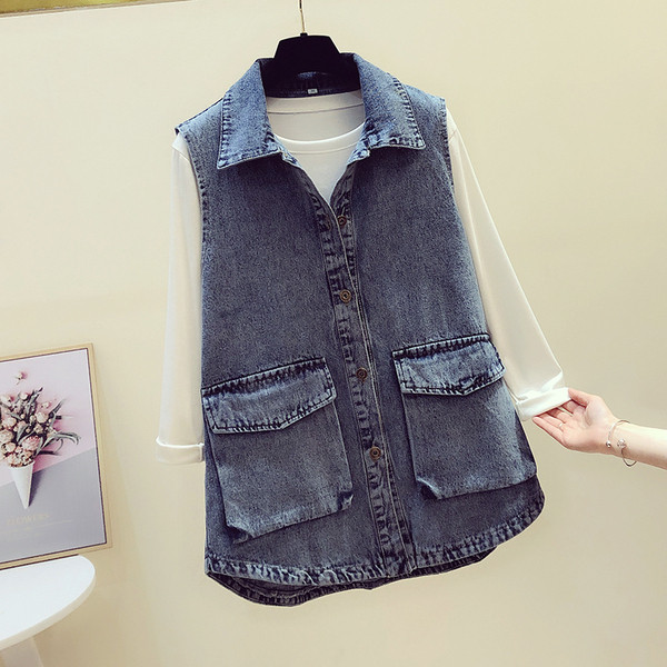 Γυναικείο γιλέκο τζιν με τσέπες και κουμπιά