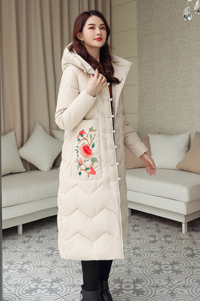 Új modell női hosszú kabát kapucnival és hímzéssel