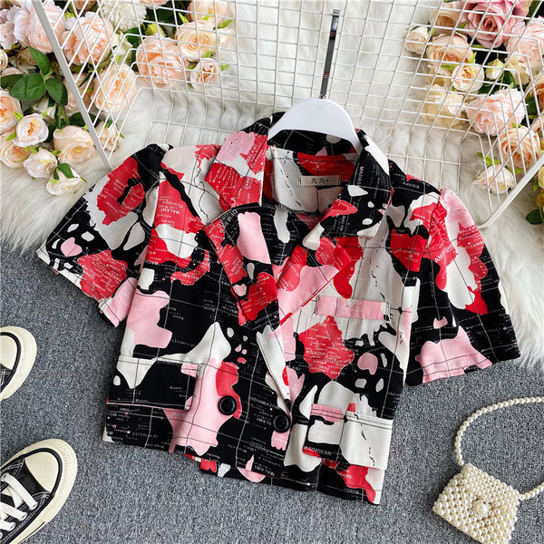 Κοντό γυναικείο  πουκάμισο με κλασικό γιακά