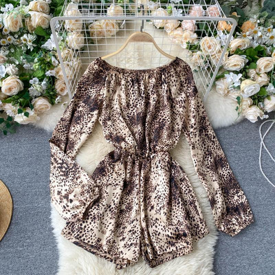 Moodne naiste kombinesoon leopardimustriga