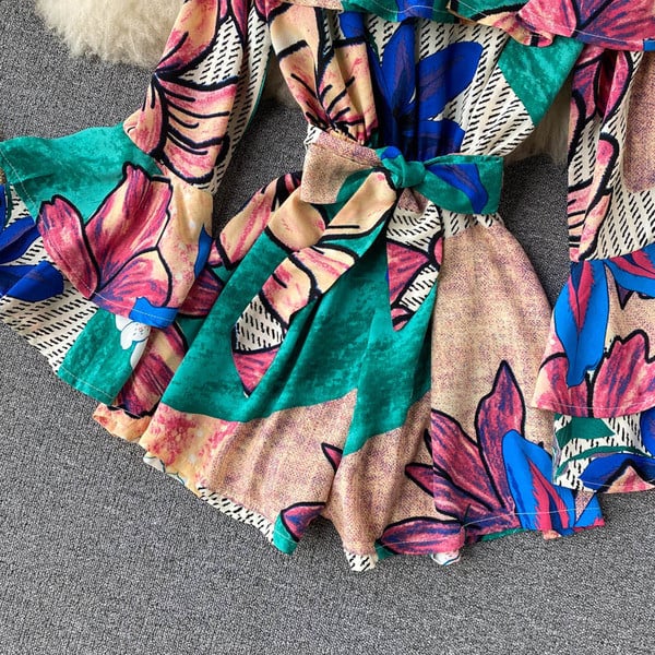 Mitmevärviline trükiga naiste kombinesoon