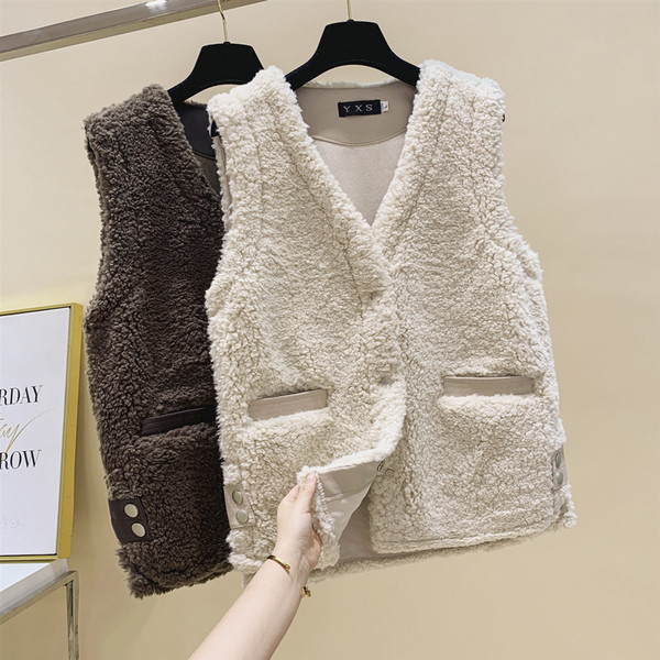 Sieviešu dūnu veste ar pogām un kabatām divās krāsās