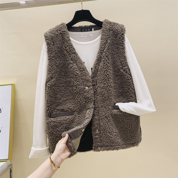 Sieviešu dūnu veste ar pogām un kabatām divās krāsās