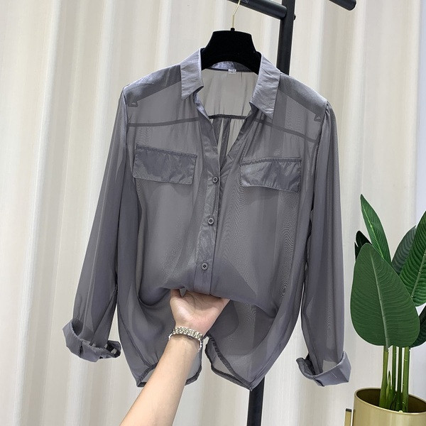 Átlátszó női ing klasszikus gallérral és hosszú ujjal