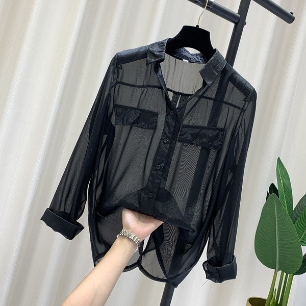 Átlátszó női ing klasszikus gallérral és hosszú ujjal