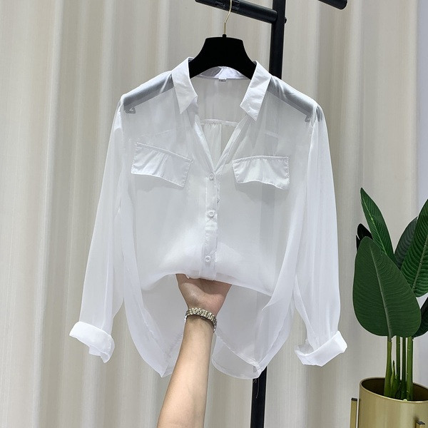 Átlátszó női ing klasszikus gallérral és hosszú ujjal
