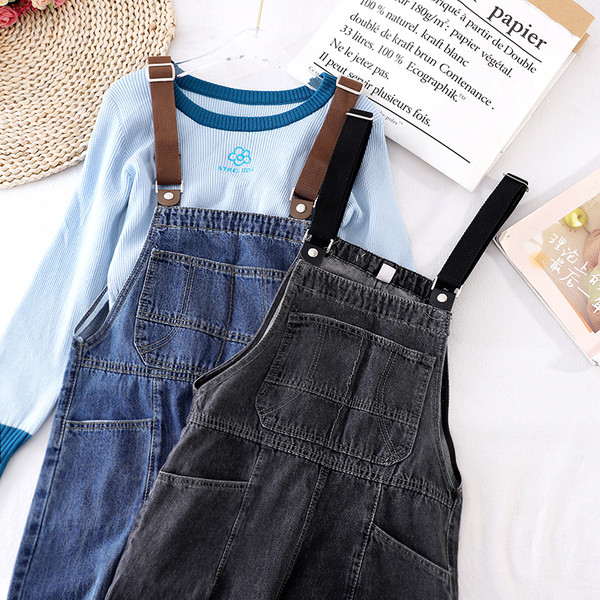 Ležerni traper kombinezon s džepovima